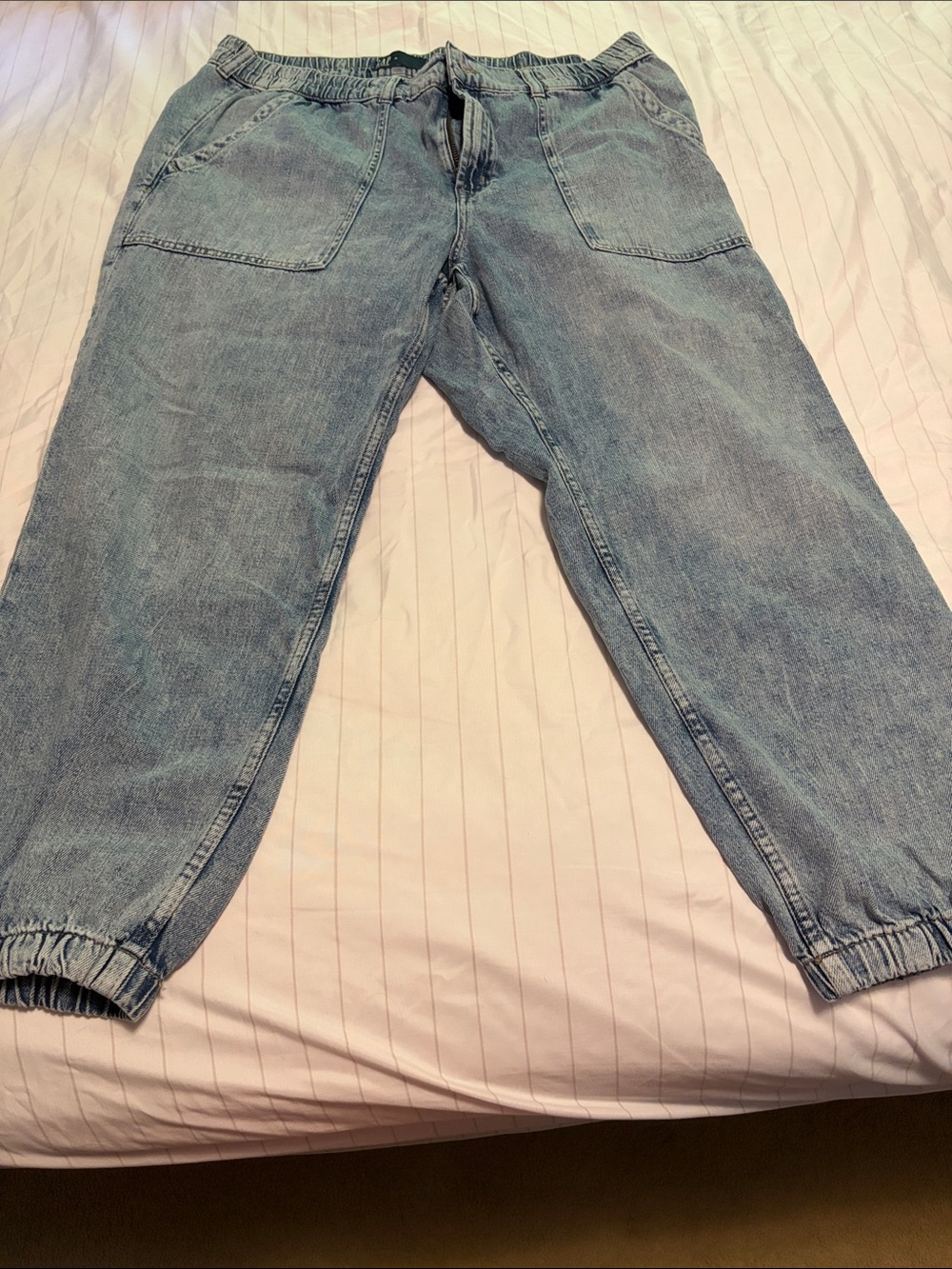 Gap denim jogger